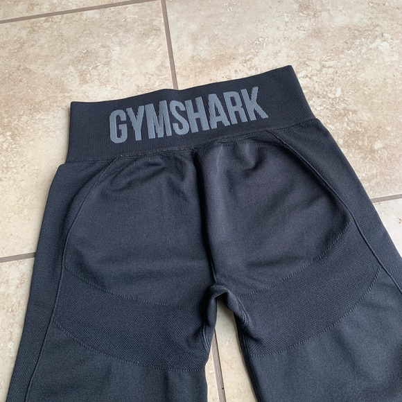 Gymshark Flex Black Cycle Biker Shorts - Picture 3 of 4